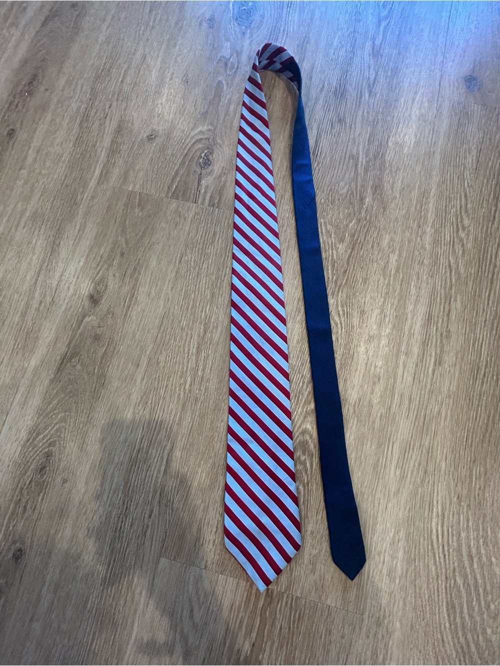 Assorted Striped Silk Tie Collection of many colors - Picture 5 of 14